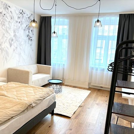 Traumhafte Wohnung Fuer 2, Walk In Dusche, Extra Kueche, Nespresso, Zentral Вена Экстерьер фото